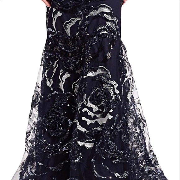 Teri Jon Gown - Picture 7 of 17